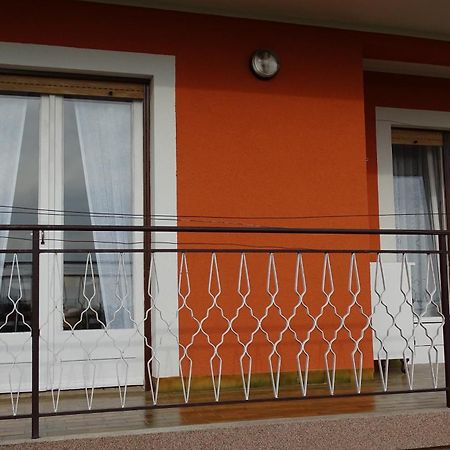 Apartment Parenzana Bibali 65 A 52460-Buje Dış mekan fotoğraf