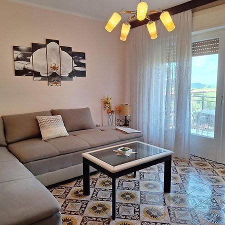 Apartment Parenzana Bibali 65 A 52460-Buje Dış mekan fotoğraf