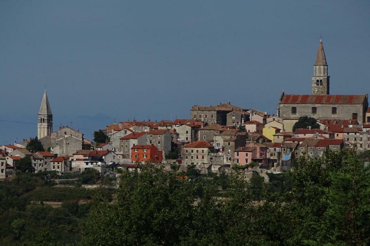 Apartment Parenzana Bibali 65 A 52460-Buje Dış mekan fotoğraf