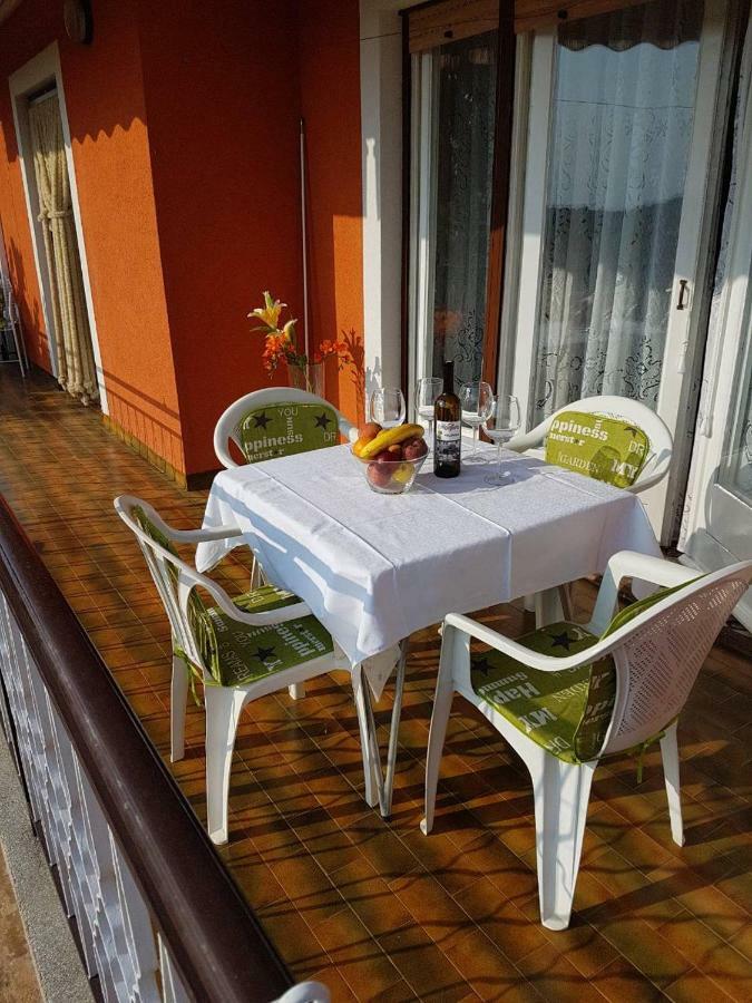 Apartment Parenzana Bibali 65 A 52460-Buje Dış mekan fotoğraf